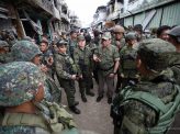 戒厳令全土へ？ドゥテルテ比大統領の野望