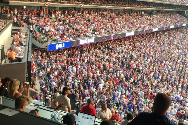 試合が行われたコロラド州・デンバーのCoors Field。「ホームラン・ダービー」の大谷の打席で満席５万人が総立ち、地元チームのヒーロー選手への声援かと思うくらいの歓声がスタジアムを支配する（撮影：筆者）