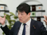 「消費税も定数削減も賛成含みでディールを」足立康史氏
