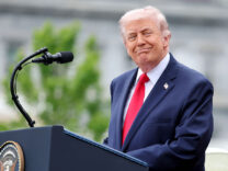 トランプ大統領の暗殺未遂事件への対応